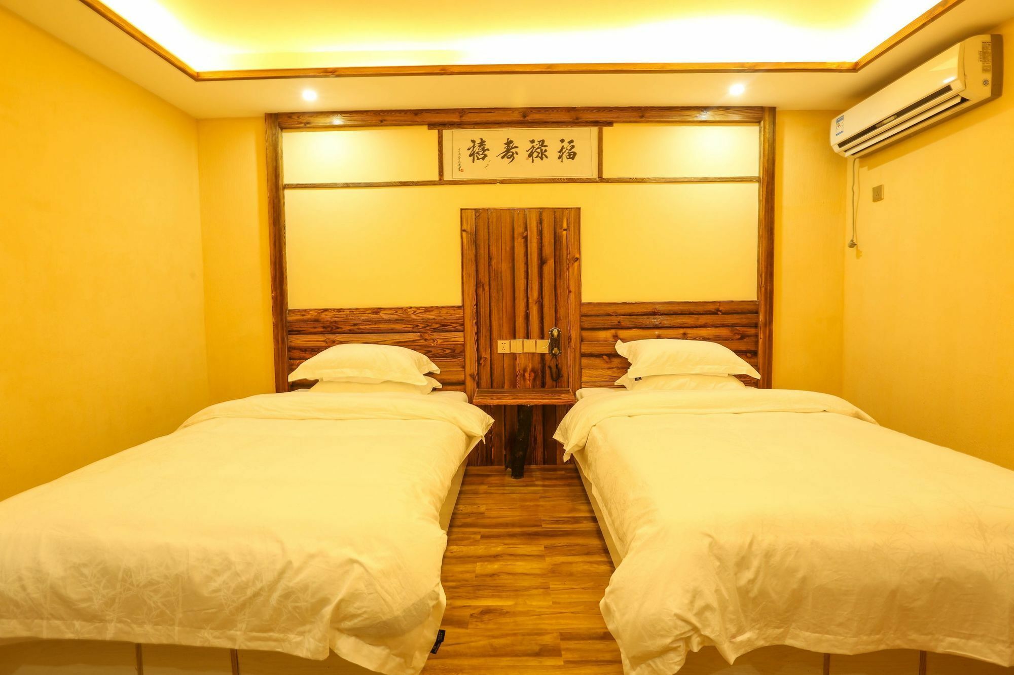 Yunshe Yuanlaiju Guesthouse Csangcsiacsie Kültér fotó